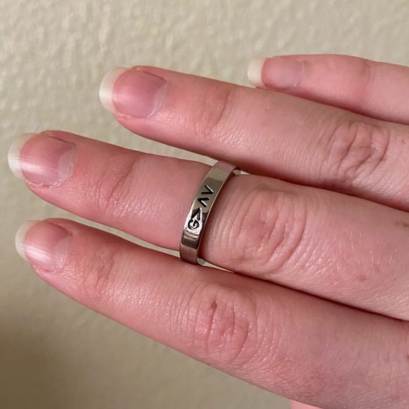 Ring - Picture 2 of 2